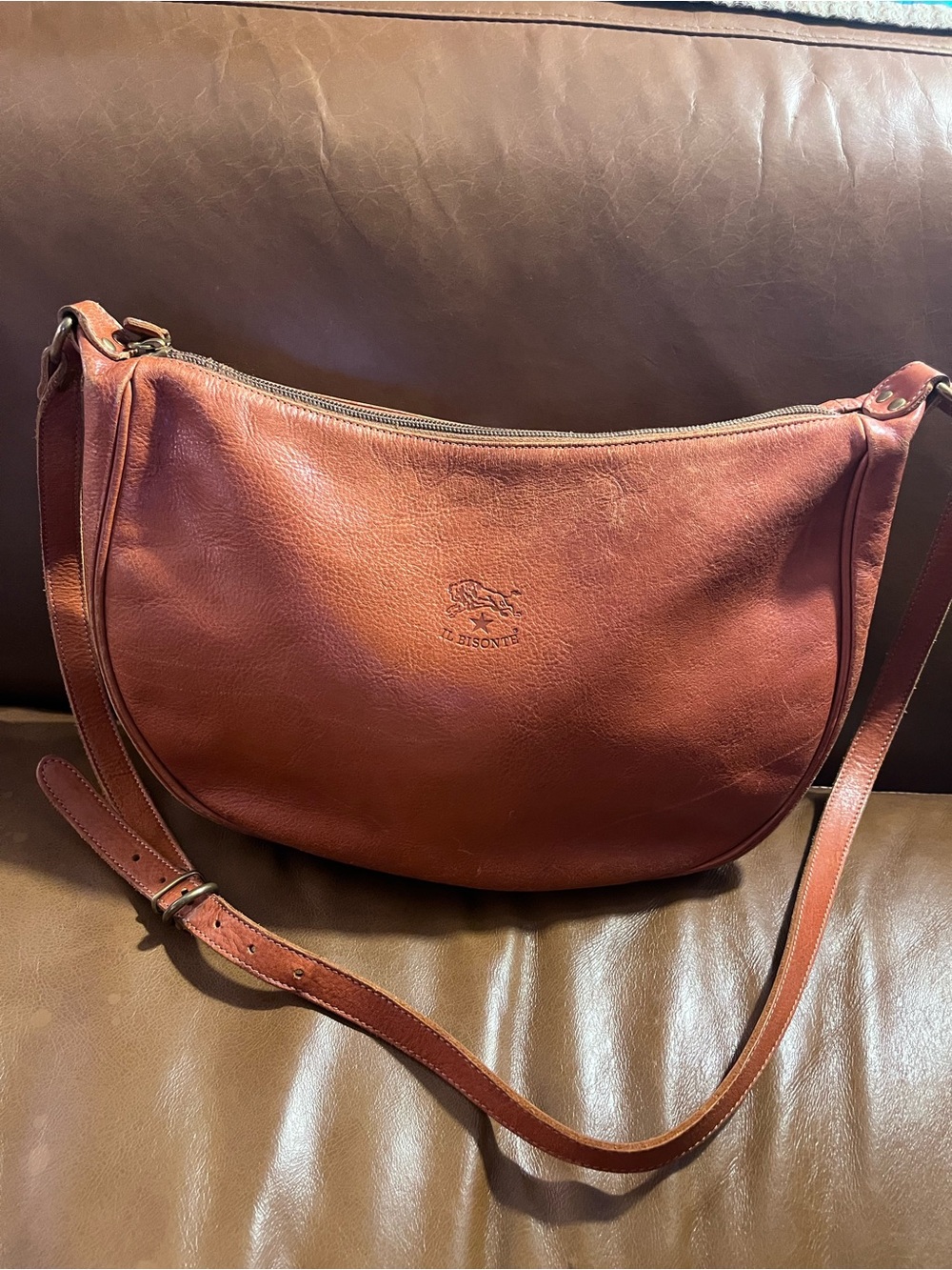 Il Bisonte Brown Leather Crescent  Crossbody Bag